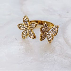 Gold Tone Rhinestone Open Butterfly Ring